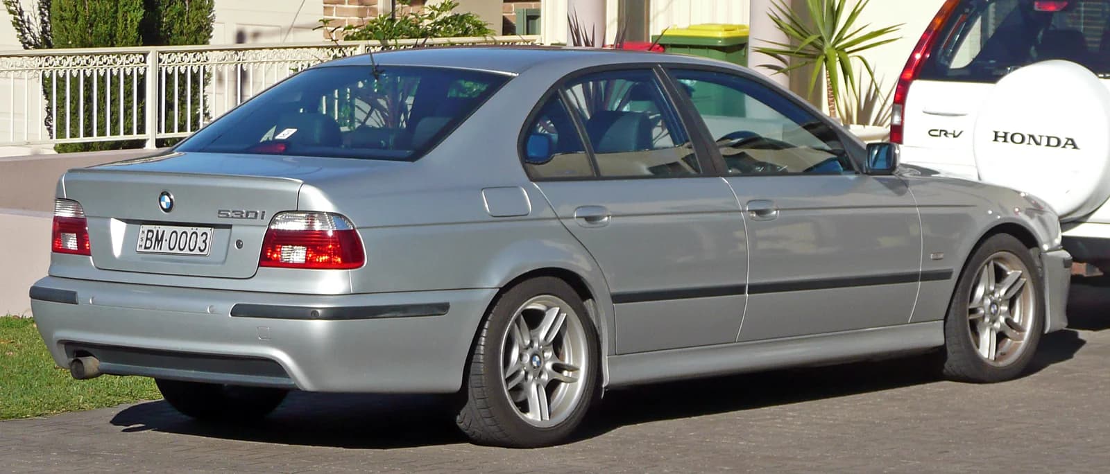 BMW E39 (1995–2003) — istorie, motoare, puncte slabe, consum de combustibil