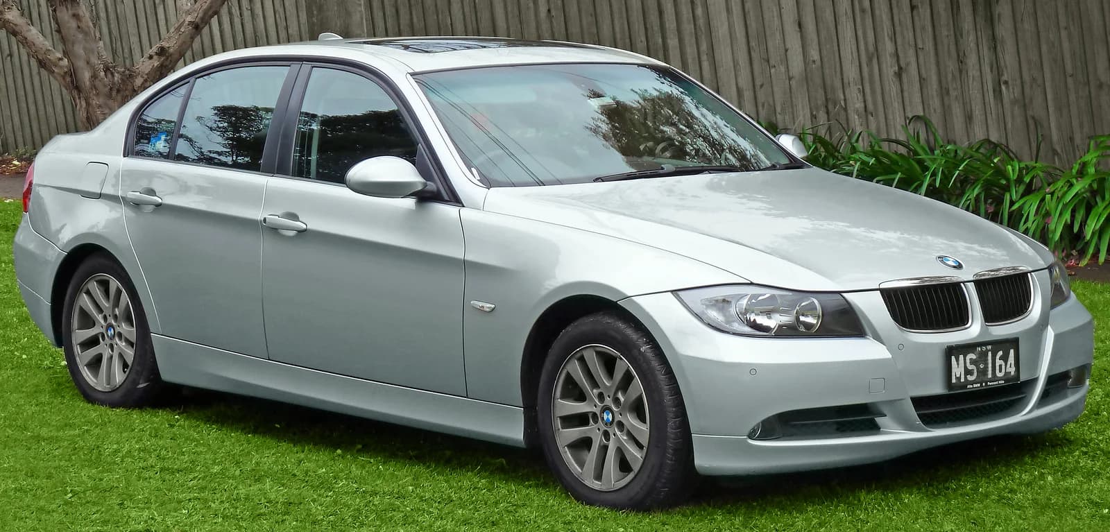 BMW E90 (2005–2013) — istorie, motoare, puncte slabe, consum de combustibil
